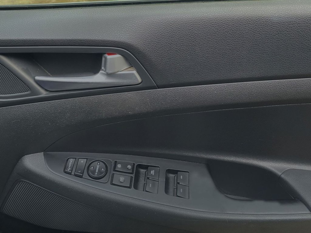 Used Hyundai TUCSON 2016 for sale - 76820559: Photo 11