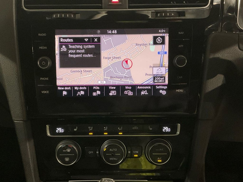 Used Volkswagen Golf 2018 for sale - 77369391: Photo 10