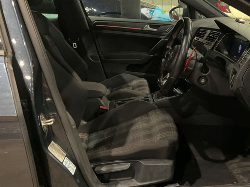 Used Volkswagen Golf 2018 for sale - 77369391: Photo 9