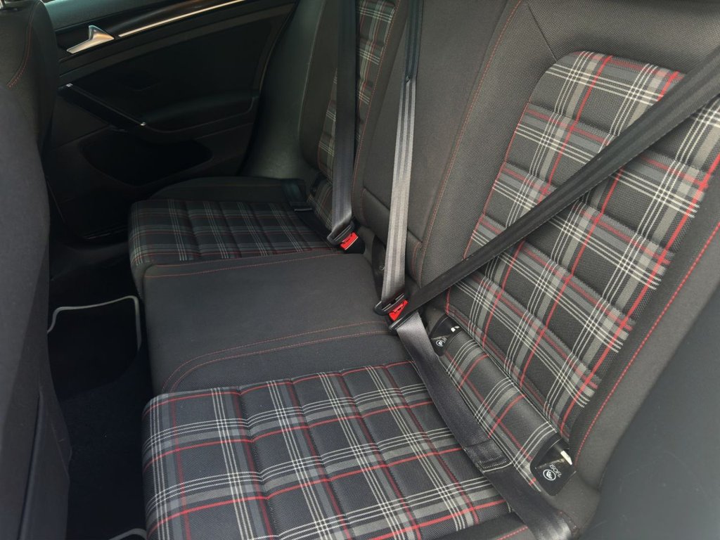 Used Volkswagen Golf 2013 for sale - 76430227: Photo 17