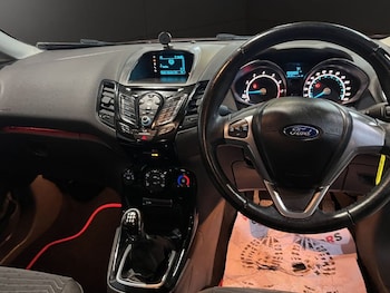 Used Ford Fiesta 2014 for sale - 77654762: Photo