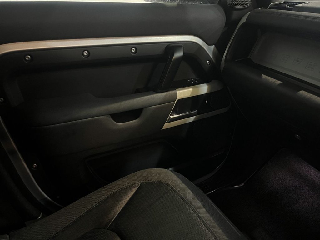 Used Land Rover Defender 2020 for sale - 78102581: Photo 11