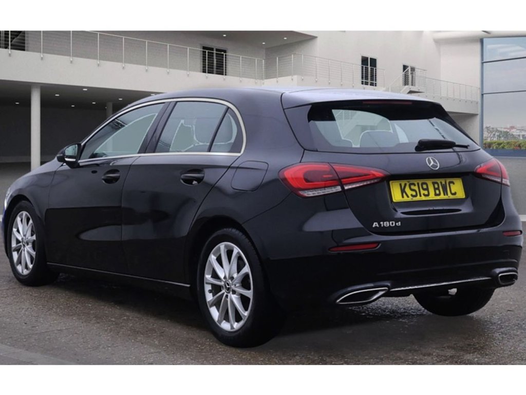 Used Mercedes-Benz A-Class 2019 for sale - 76315724: Photo 3