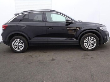 Used Volkswagen T-Roc 2023 for sale - 78844196: Photo