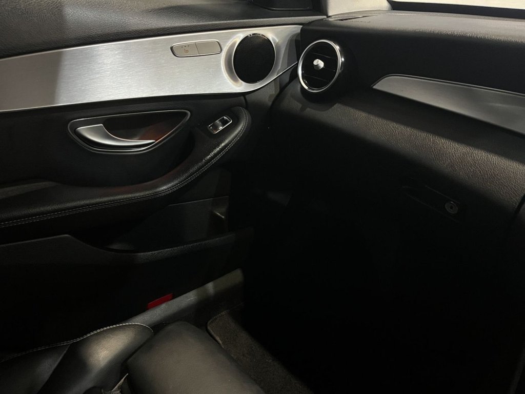 Used Mercedes-Benz C Class 2019 for sale - 78102735: Photo 9