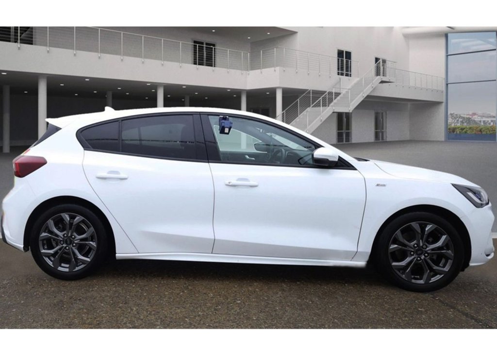 Used Ford Focus 2023 for sale - 76910315: Photo 3