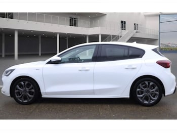 Used Ford Focus 2023 for sale - 76910315: Photo