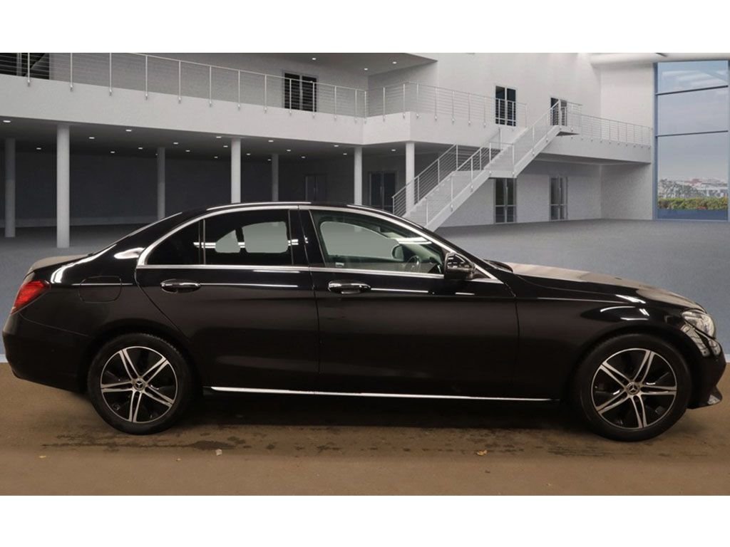 Used Mercedes-Benz C Class 2019 for sale - 76459339: Photo 5