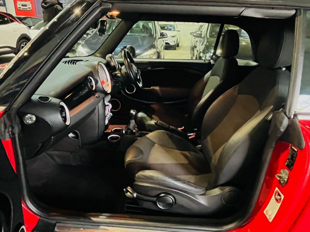 Used MINI Convertible 2010 for sale - 77893681: Photo 13