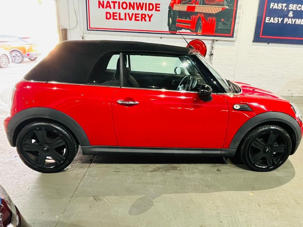 Used MINI Convertible 2010 for sale - 77893681: Photo 4