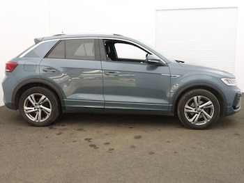Used Volkswagen T-Roc 2023 for sale - 78637780: Photo