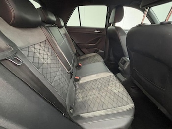 Used Volkswagen T-Roc 2023 for sale - 78637780: Photo