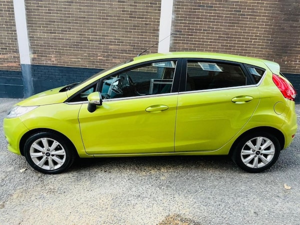 Used Ford Fiesta 2010 for sale - 76162821: Photo 6