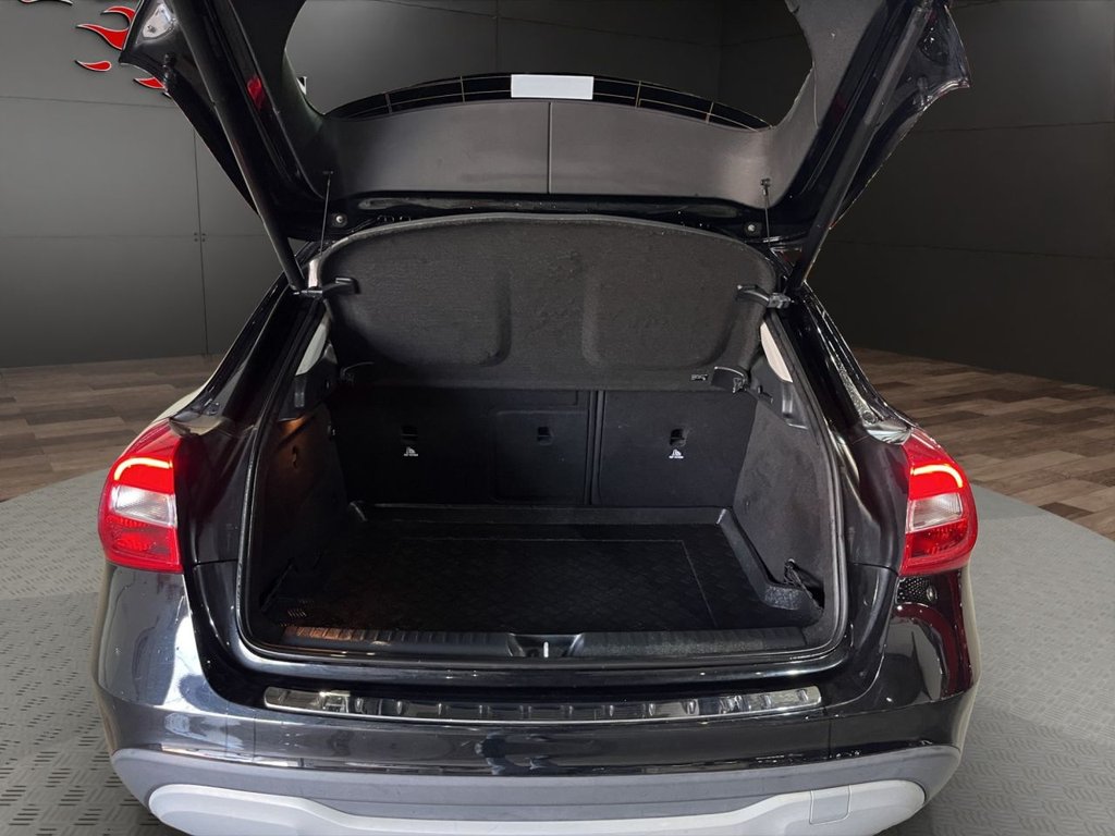 Used Mercedes-Benz GLA 2018 for sale - 77941782: Photo 29