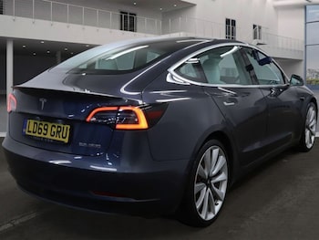 Used Tesla Model 3 2019 for sale - 76711004: Photo