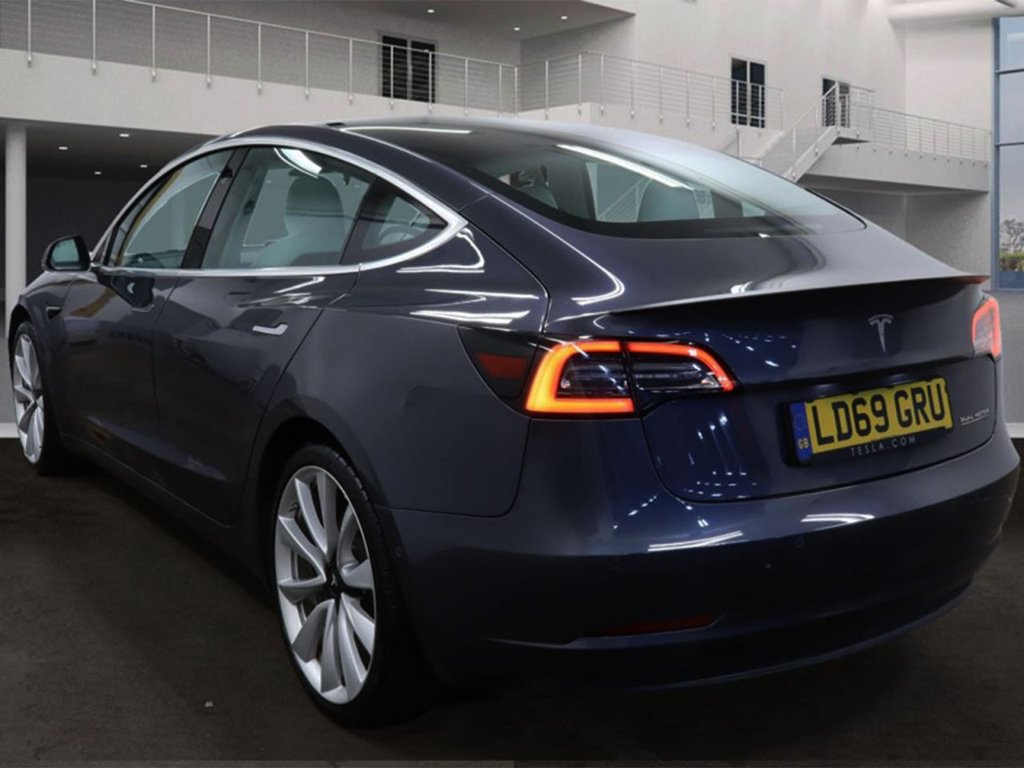 Used Tesla Model 3 2019 for sale - 76711004: Photo 4