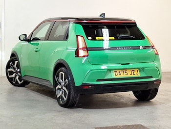 Used Renault 5 2025 for sale - 78155862: Photo