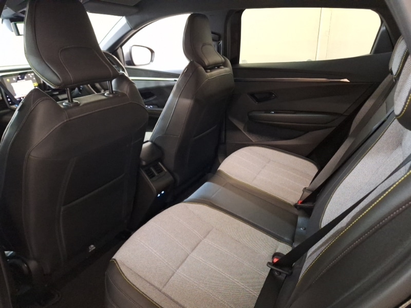 Used Renault Megane E Tech 2022 for sale - 76403583: Photo 6