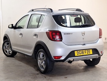 Used Dacia Sandero Stepway 2018 for sale - 79420068: Photo