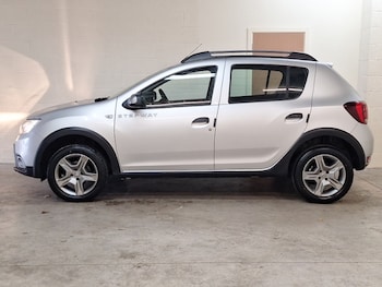 Used Dacia Sandero Stepway 2018 for sale - 79420068: Photo