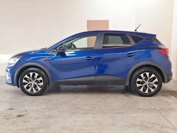 Used Renault Captur 2023 for sale - 79382929: Photo