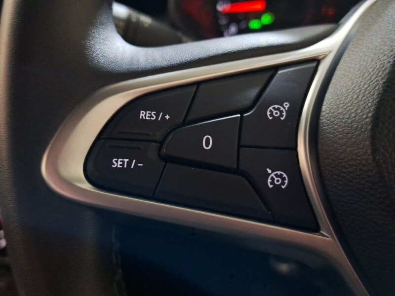 Used Renault Clio 2021 for sale - 76860740: Photo 18