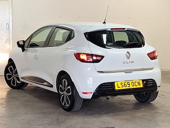 Used Renault Clio 2019 for sale - 79069871: Photo