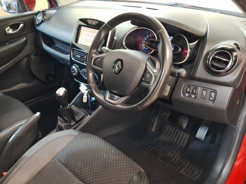 Used Renault Clio 2018 for sale - 76795252: Photo 11