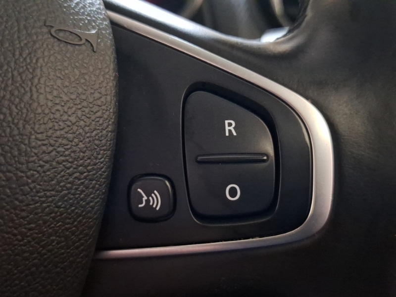 Used Renault Clio 2018 for sale - 76795252: Photo 19