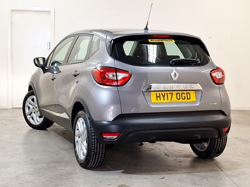 Used Renault Captur 2017 for sale - 76150664: Photo 3