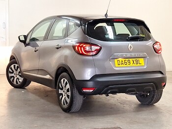 Used Renault Captur 2020 for sale - 78425156: Photo