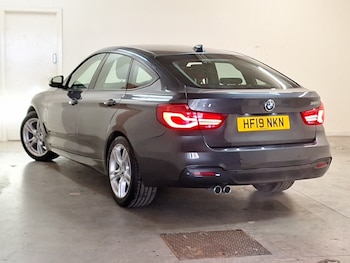 Used BMW 3 Series 2019 for sale - 77964019: Photo