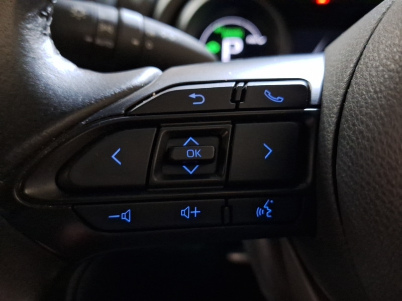 Used Toyota Yaris Cross 2023 for sale - 77548947: Photo 18