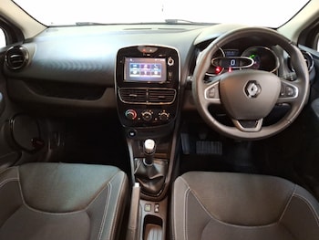 Used Renault Clio 2018 for sale - 77974917: Photo