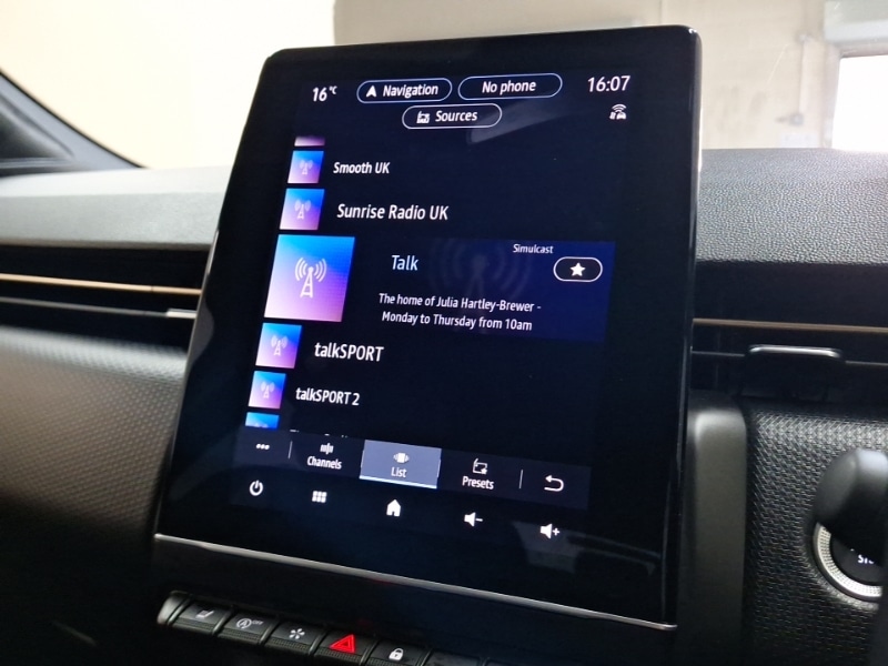 Used Renault Clio 2021 for sale - 76907207: Photo 15