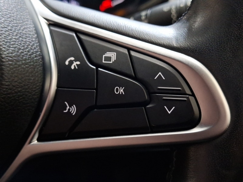 Used Renault Clio 2021 for sale - 76907207: Photo 19