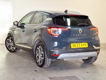Used Renault Captur 2023 for sale - 78600347: Photo