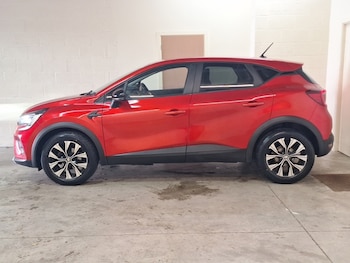 Used Renault Captur 2023 for sale - 79038031: Photo