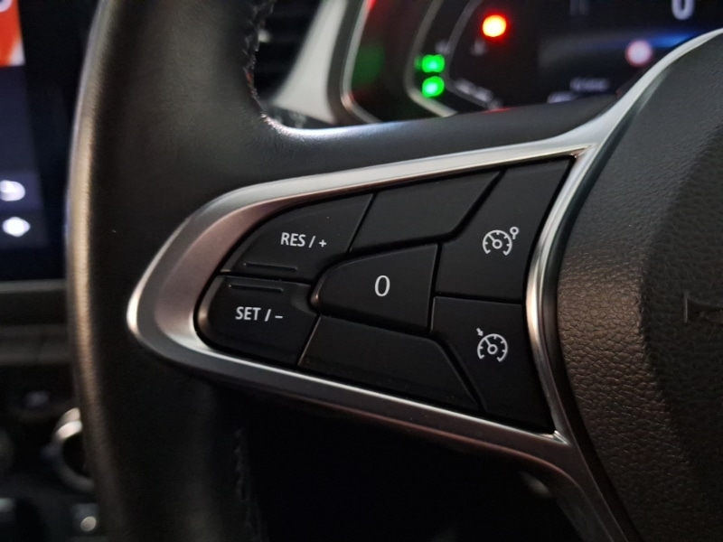 Used Renault Captur 2021 for sale - 77838008: Photo 18