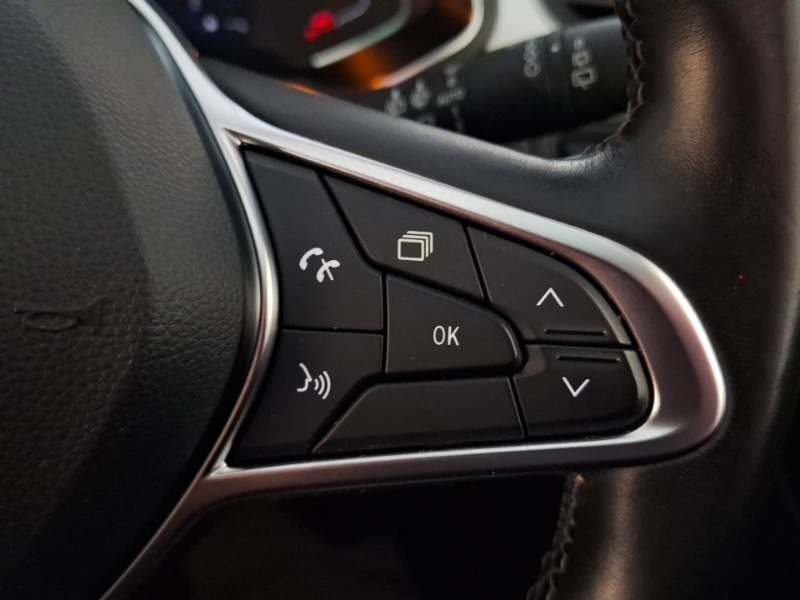 Used Renault Captur 2021 for sale - 77838008: Photo 19