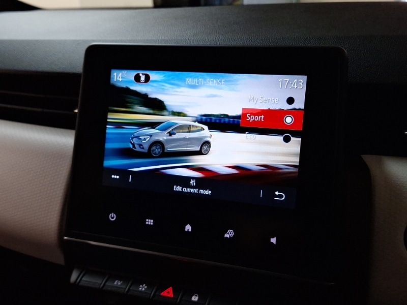 Used Renault Clio 2023 for sale - 77921842: Photo 16