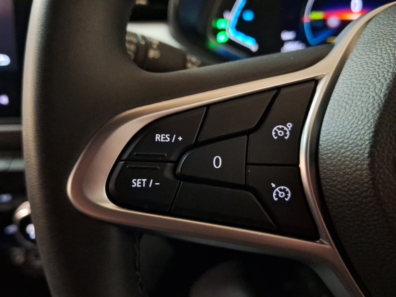 Used Renault Clio 2023 for sale - 77921842: Photo 18