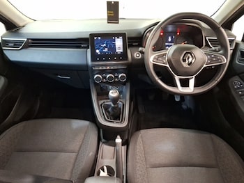 Used Renault Clio 2021 for sale - 76974853: Photo