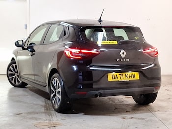 Used Renault Clio 2021 for sale - 76974853: Photo