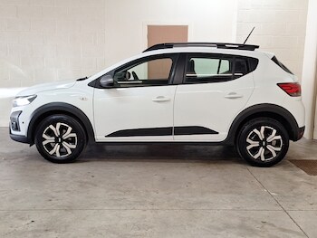 Used Dacia Sandero Stepway 2023 for sale - 78460492: Photo