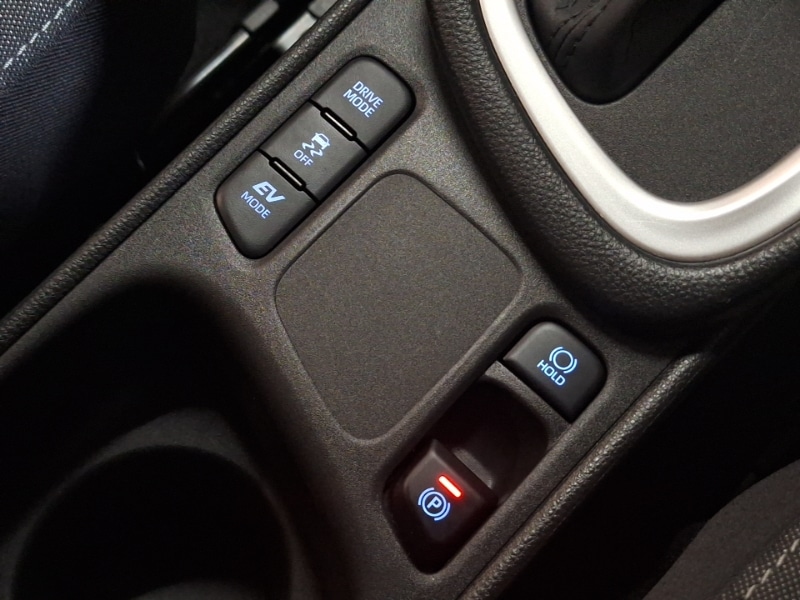 Used Toyota Yaris 2022 for sale - 76639289: Photo 17