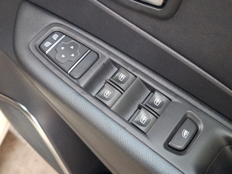 Used Renault Captur 2018 for sale - 76335624: Photo 12