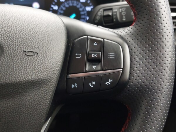 Used Ford Focus 2023 for sale - 76054337: Photo 18