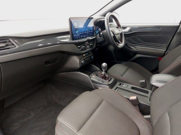 Used Ford Focus 2023 for sale - 76054337: Photo 5