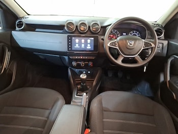 Used Dacia Duster 2022 for sale - 77678496: Photo